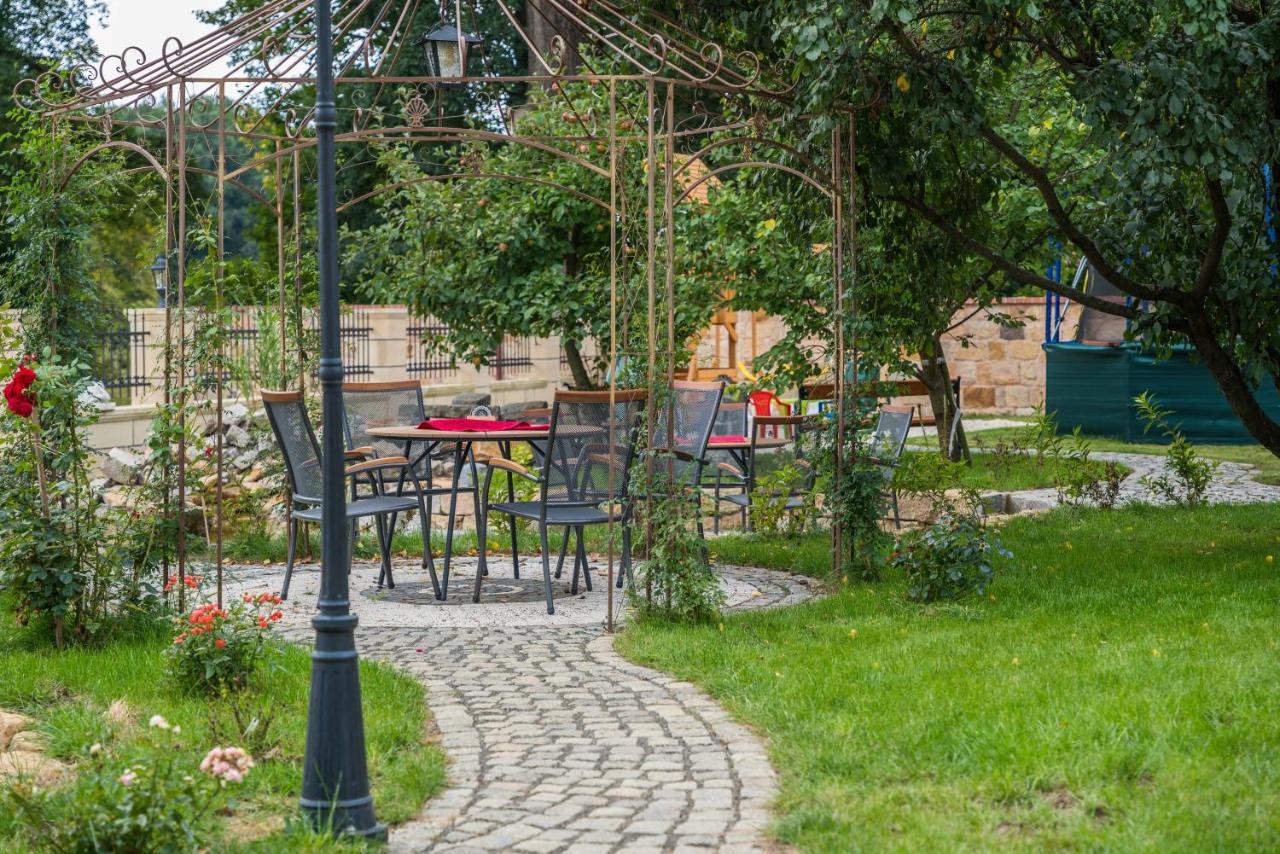Villa Libosad Jicin Exterior foto